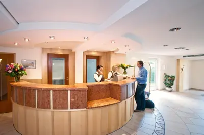 Lobby/Rezeption in der Unterkunft Hotel Barbarossa