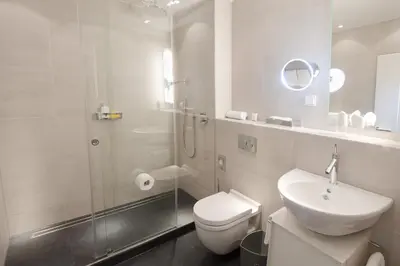 Ein Badezimmer in der Unterkunft Mintrops Land Hotel Burgaltendorf
