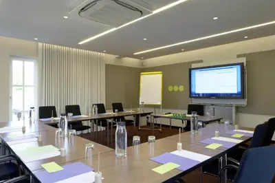 Der Geschäftsbereich oder Konferenzraum in der Unterkunft Mintrops Land Hotel Burgaltendorf