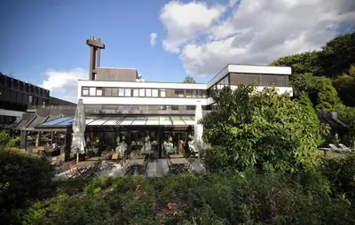 Das Gebäude in dem sich das Hotel befindet