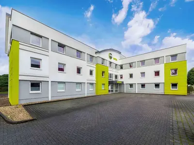 Das Gebäude in dem sich das Hotel befindet