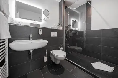 Ein Badezimmer in der Unterkunft Hotel Alte Redaktion