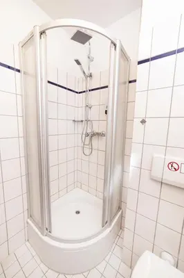 Ein Badezimmer in der Unterkunft Hotel am Schlosspark Essen