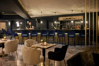 Lounge oder Bar in der Unterkunft Hotel Gladbeck van der Valk