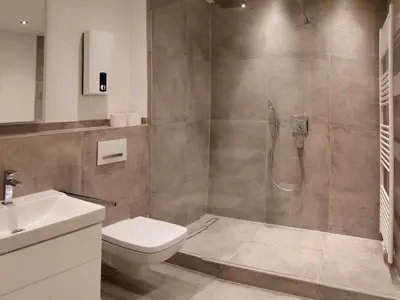 Ein Badezimmer in der Unterkunft Graf-Adolflux