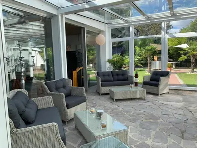 Ein Sitzbereich in der Unterkunft Stadtvilla Intzeplatz - Apartment Norderney