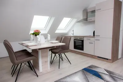 Küche/Küchenzeile in der Unterkunft T&K Apartments near Messe Fair Trade Düsseldorf und Airport 3A