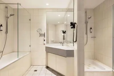 Ein Badezimmer in der Unterkunft Vienna House Easy by Wyndham Castrop-Rauxel