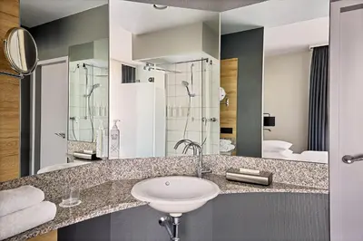 Ein Badezimmer in der Unterkunft Four Points Flex by Sheraton Ratingen Düsseldorf Airport