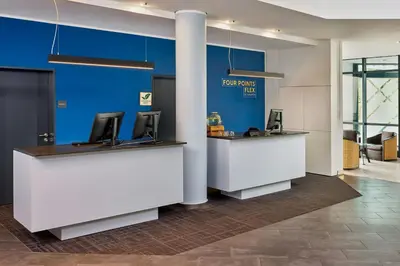 Lobby/Rezeption in der Unterkunft Four Points Flex by Sheraton Ratingen Düsseldorf Airport