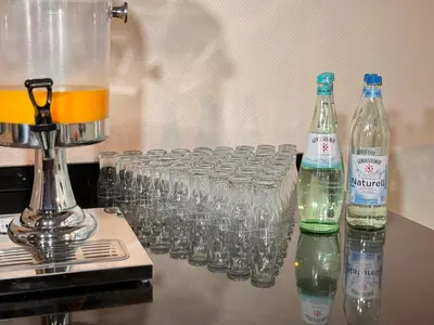 Getränke in der Unterkunft Hotel Rhein-Ruhr Bottrop