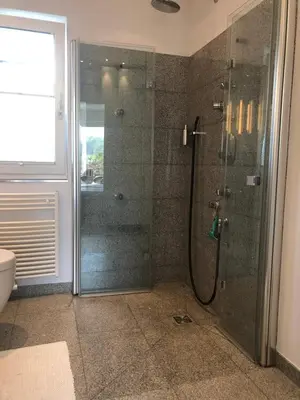 Ein Badezimmer in der Unterkunft Apartment im Grünen