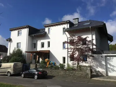 Das Gebäude in dem sich die Ferienwohnung befindet