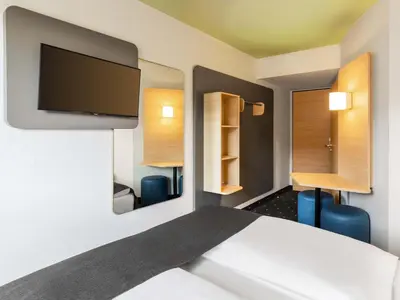 TV/Unterhaltungsangebot in der Unterkunft B&B Hotel Düsseldorf City-Süd