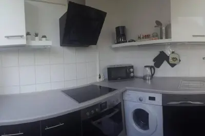 Küche/Küchenzeile in der Unterkunft 1 A Ferienwohnung Modern Duisburg
