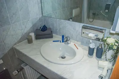 Ein Badezimmer in der Unterkunft Kempe Komfort plus Hotel