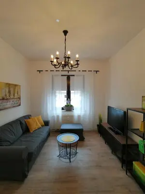 Ein Sitzbereich in der Unterkunft Ferienwohnung 14.sechs - Jahrhundertwende trifft Moderne