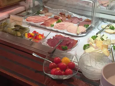 Essen im Hotel oder in der Nähe