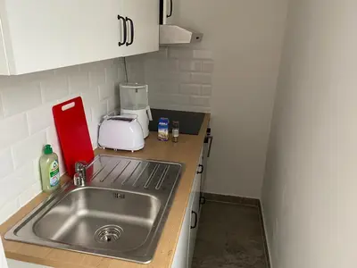 Küche/Küchenzeile in der Unterkunft interaktiv Appartements in Ratingen - Düsseldorferstrasse