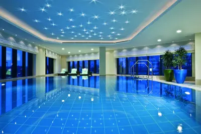 Der Swimmingpool an oder in der Nähe von Maritim Hotel Düsseldorf