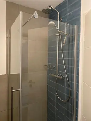Ein Badezimmer in der Unterkunft Schicht am Bach