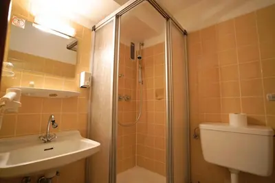 Ein Badezimmer in der Unterkunft Hotel Solinger Hof