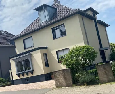 Das Gebäude in dem sich die Ferienwohnung befindet