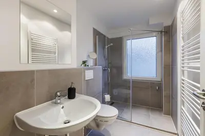 Ein Badezimmer in der Unterkunft Glück Auf Appartements Walter-Hohmann-Straße Essen