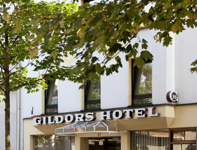 Das Gebäude in dem sich das Hotel befindet