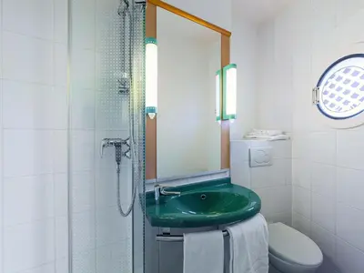 Ein Badezimmer in der Unterkunft B&B Hotel Bochum Hbf-Süd