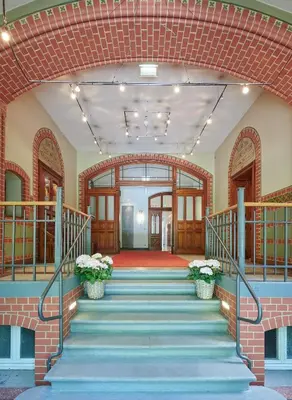 Eine Fassade oder ein Eingang zu Hotel Mutterhaus Düsseldorf