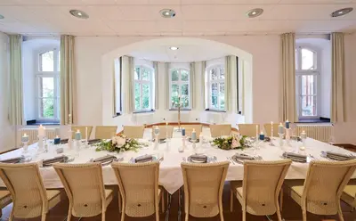 Ein Restaurant oder anderes Speiselokal in der Unterkunft Hotel Mutterhaus Düsseldorf