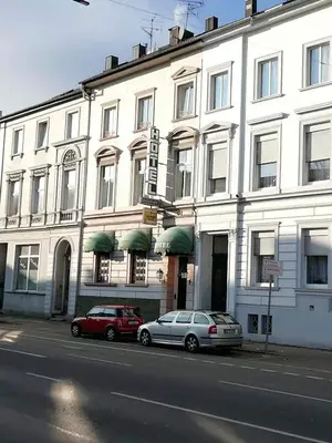 Das Gebäude in dem sich das Hotel befindet