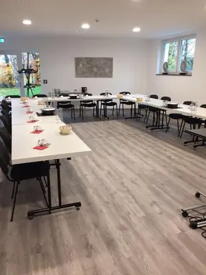 Der Geschäftsbereich oder Konferenzraum in der Unterkunft Campushotel