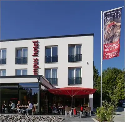 Das Gebäude in dem sich das Hotel befindet