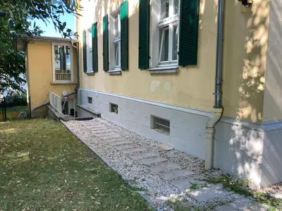 Das Gebäude in dem sich das Aparthotel befindet