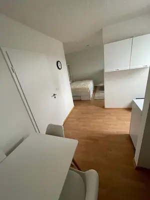 Ein Sitzbereich in der Unterkunft 1,5 Zimmer Apartment, 38,5 qm, Multimedia TV, Uni, HBF