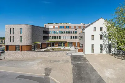 Das Gebäude in dem sich das Hotel befindet