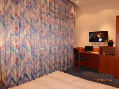 TV/Unterhaltungsangebot in der Unterkunft Astoria Hotel