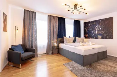 Ein Bett oder Betten in einem Zimmer der Unterkunft Stylish apartment - 3 Min walk to Wuppertal main train station - Close to the University - Kitchen - Netflix