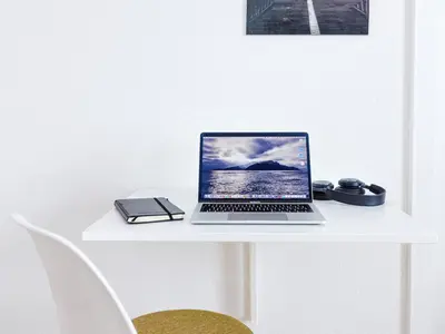 TV/Unterhaltungsangebot in der Unterkunft Stylish apartment - 3 Min walk to Wuppertal main train station - Close to the University - Kitchen - Netflix