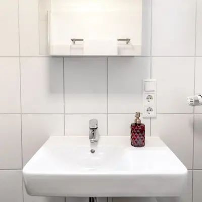 Grundriss der Unterkunft Stylish apartment - 3 Min walk to Wuppertal main train station - Close to the University - Kitchen - Netflix