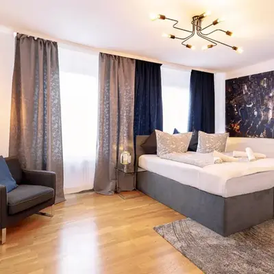 Stylish apartment - 3 Min walk to Wuppertal main train station - Close to the University - Kitchen - Netflix