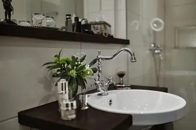 Ein Badezimmer in der Unterkunft Hotel Villa Achenbach
