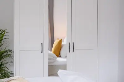 Ein Bett oder Betten in einem Zimmer der Unterkunft cruwzo I Apartment Rüttenscheid- Grün & Zentral