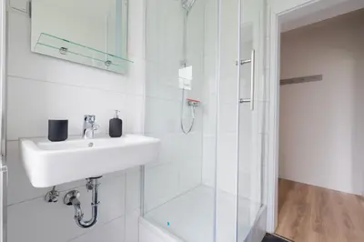 Ein Badezimmer in der Unterkunft cruwzo I Apartment Rüttenscheid- Grün & Zentral