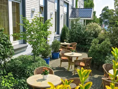 Ein Garten an der Unterkunft Ambient Hotel Zum Schwan