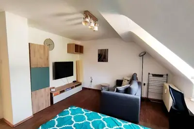 TV/Unterhaltungsangebot in der Unterkunft Gemütliches Apartment Nähe DU Zentrum/Uni/Hbf/A40