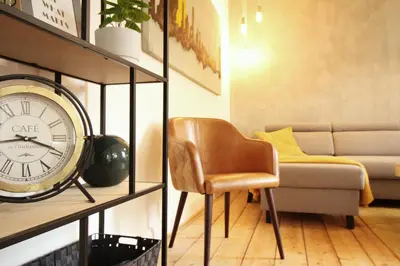 Ein Sitzbereich in der Unterkunft zentrales NewYork-Designapartment mit 2 Betten nahe Messe l Flughafen
