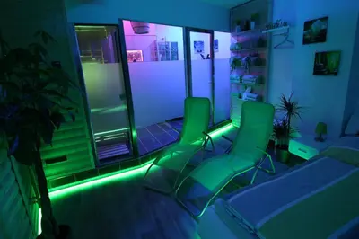 Ein Bett oder Betten in einem Zimmer der Unterkunft Wellnessapartment Nr1 mit Finnischer Sauna - Wallbox - Netflix - WLAN